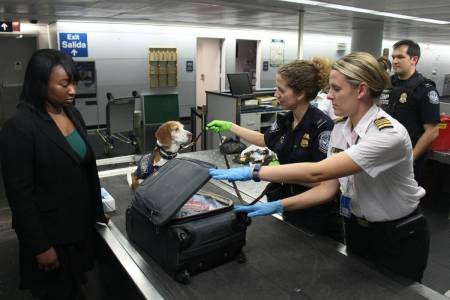 Airport Security 2.jpg